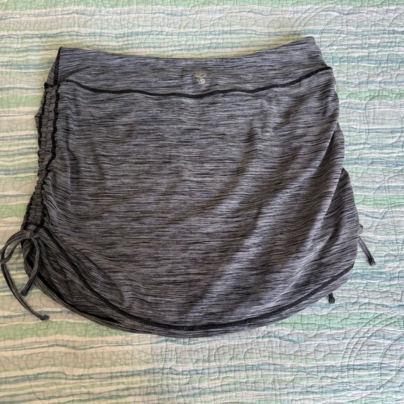 Gray Ruched Mini Skirt - Picture 4 of 6